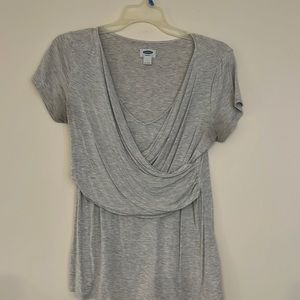 Old navy maternity nursing shirt